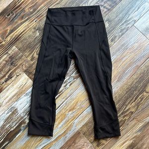 Lululemon Black cropped Leggings